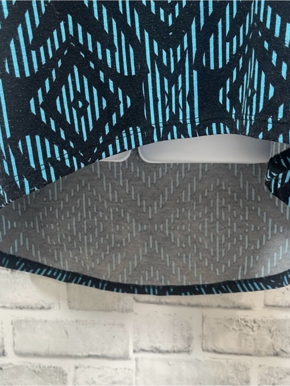 LulaRoe Teal and Black Irma Tunic Top XXS - Picture 6 of 9